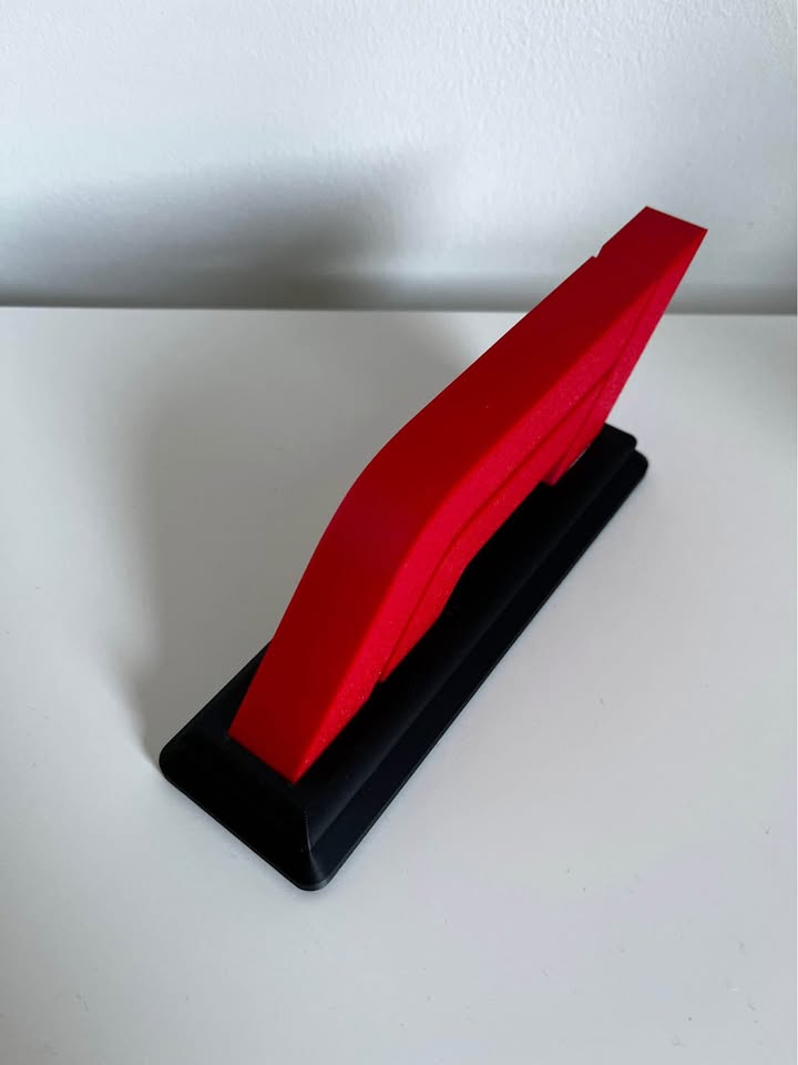 F1 decorative standing logo